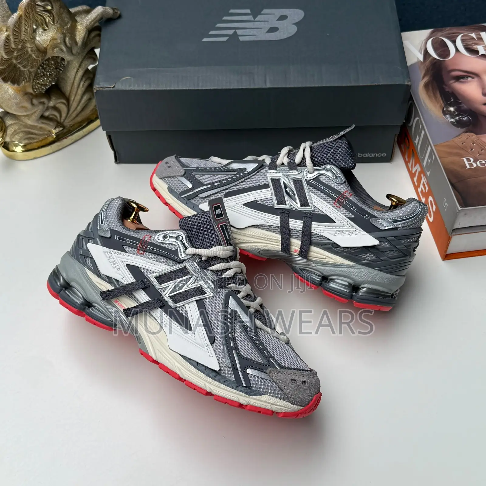 New Balance Sneakers Ash With Red Stripe Sole 40-46