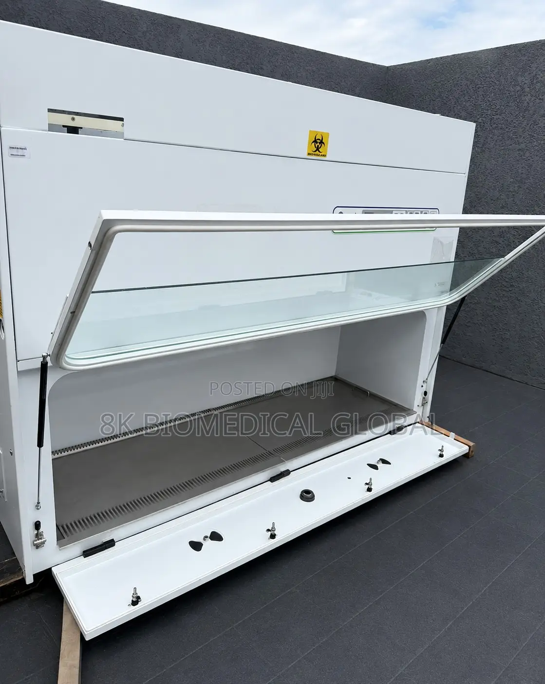 Ermair Class Ii Biological Safety Cabinet (Biosafety Cabinet) Uk Used