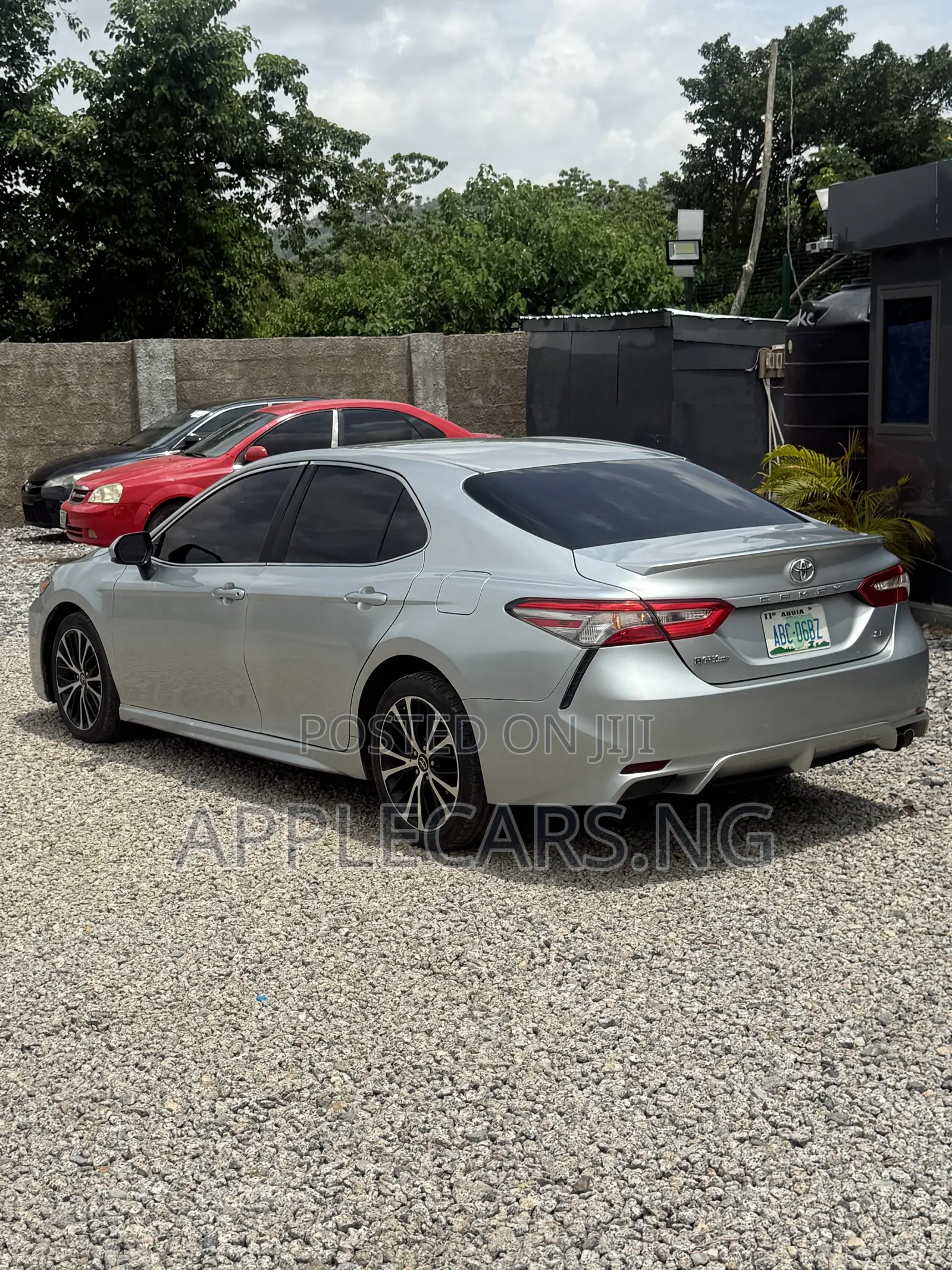 Toyota Camry SE FWD (2.5L 4cyl 8AM) 2018 Silver