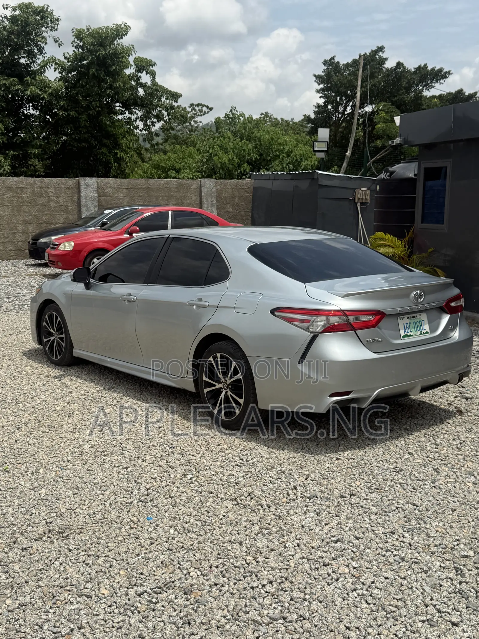 Toyota Camry SE FWD (2.5L 4cyl 8AM) 2018 Silver