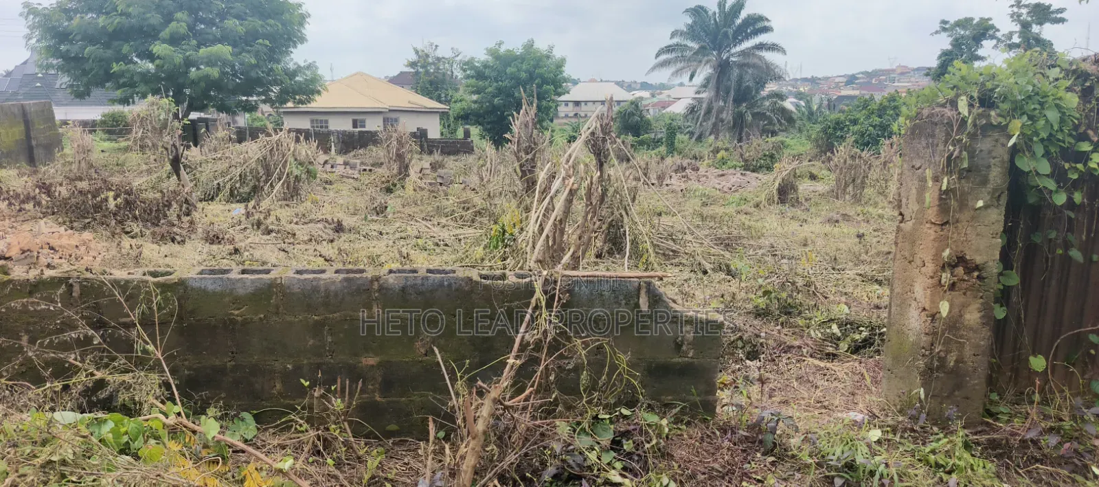 A Plot of Land at Niorth Extension With C of O