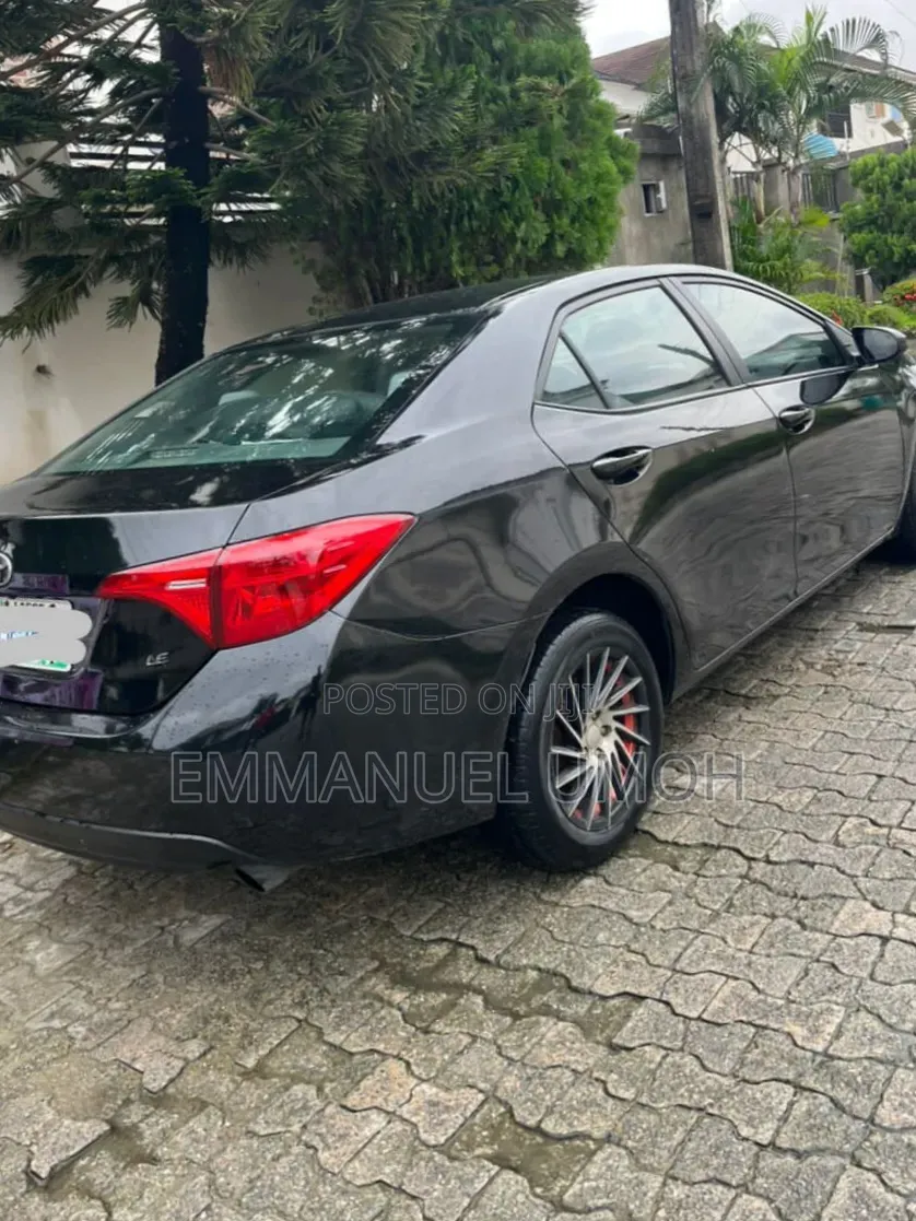 Toyota Corolla 2016 Black