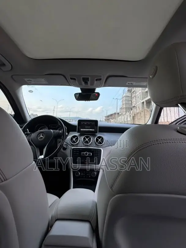 Mercedes-Benz GLA 250 2015 Gray