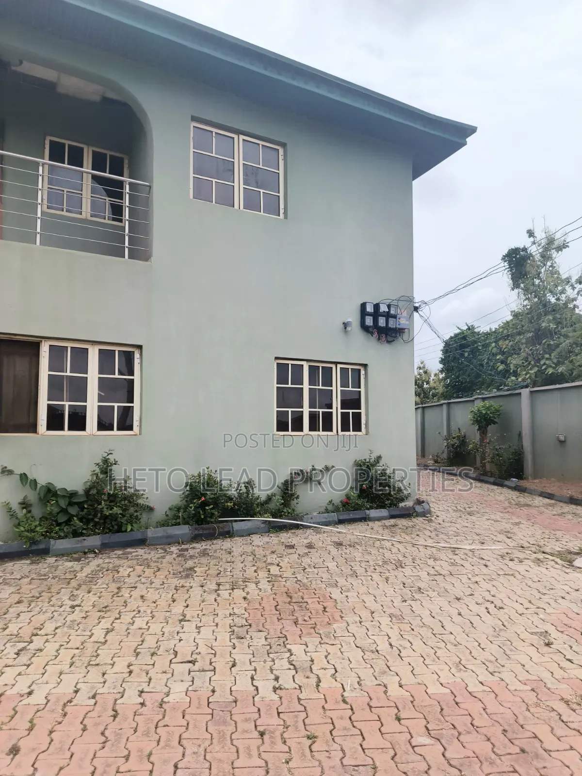 5bdrm Duplex in Dr Tunde Ali, Eleyele for sale