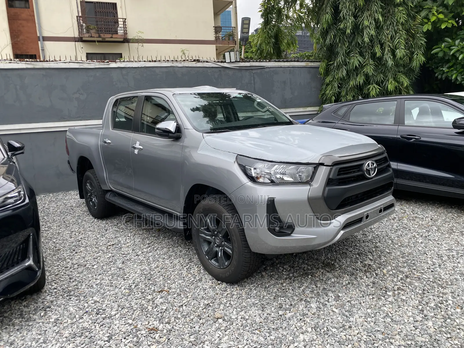 New Toyota Hilux 2025 Gray