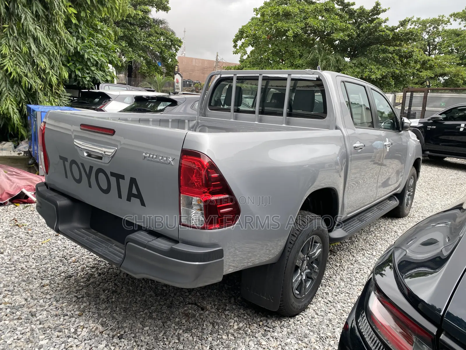 New Toyota Hilux 2025 Gray