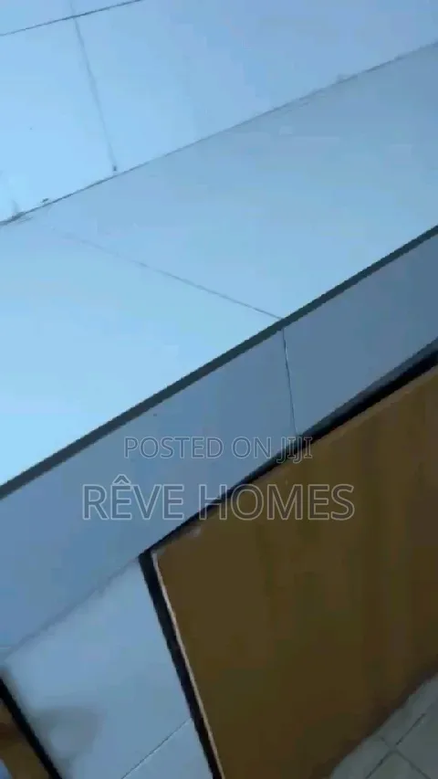 3bdrm Block of Flats in Shomolu / Shomolu for rent