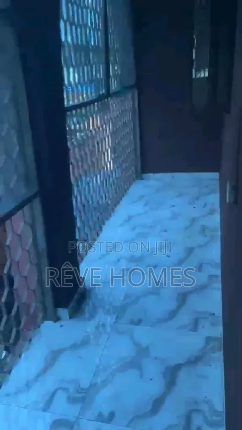 3bdrm Block of Flats in Shomolu / Shomolu for rent