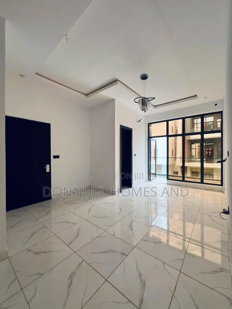 2bdrm Block of Flats in Abraham Adesanya for rent