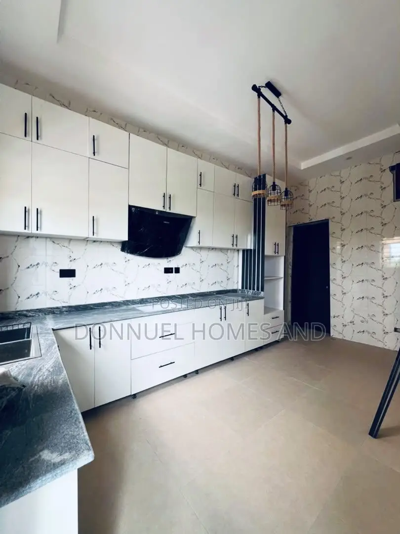 2bdrm Block of Flats in Lekki Expressway for rent