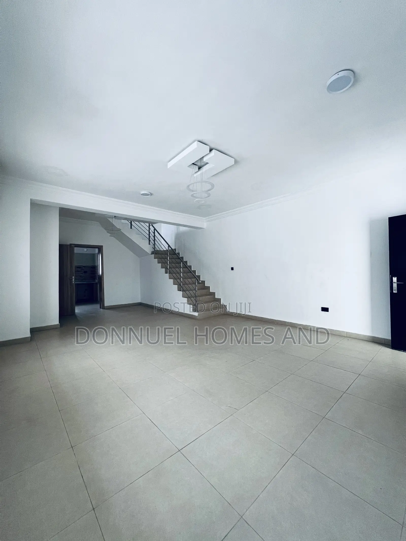2bdrm Townhouse / Terrace in Ilaje for rent