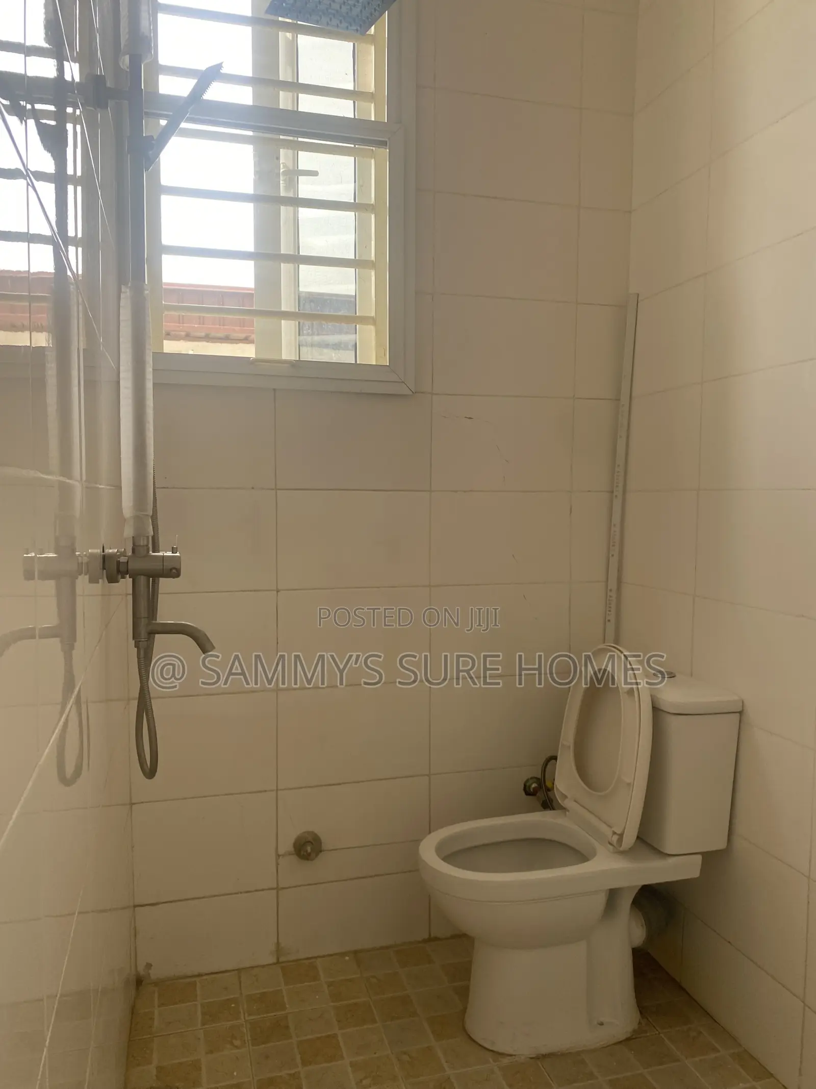 4bdrm Duplex in Cida Wood Estate for rent