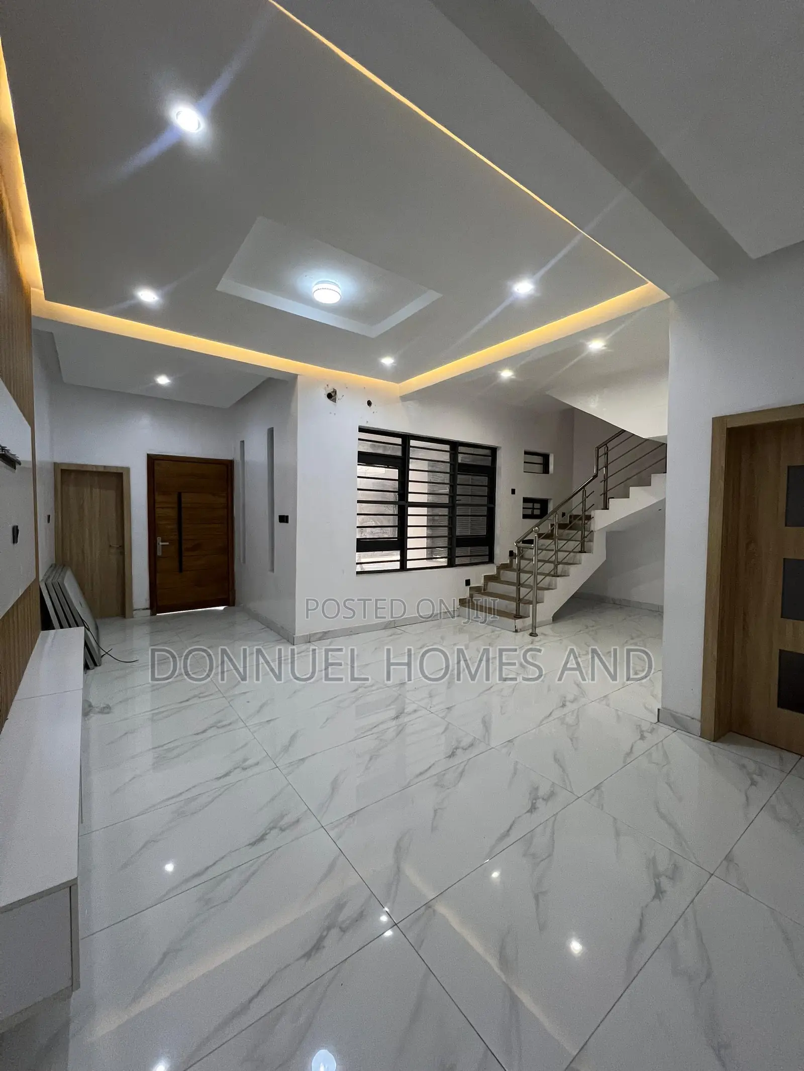3bdrm Duplex in Lekki Expressway for rent