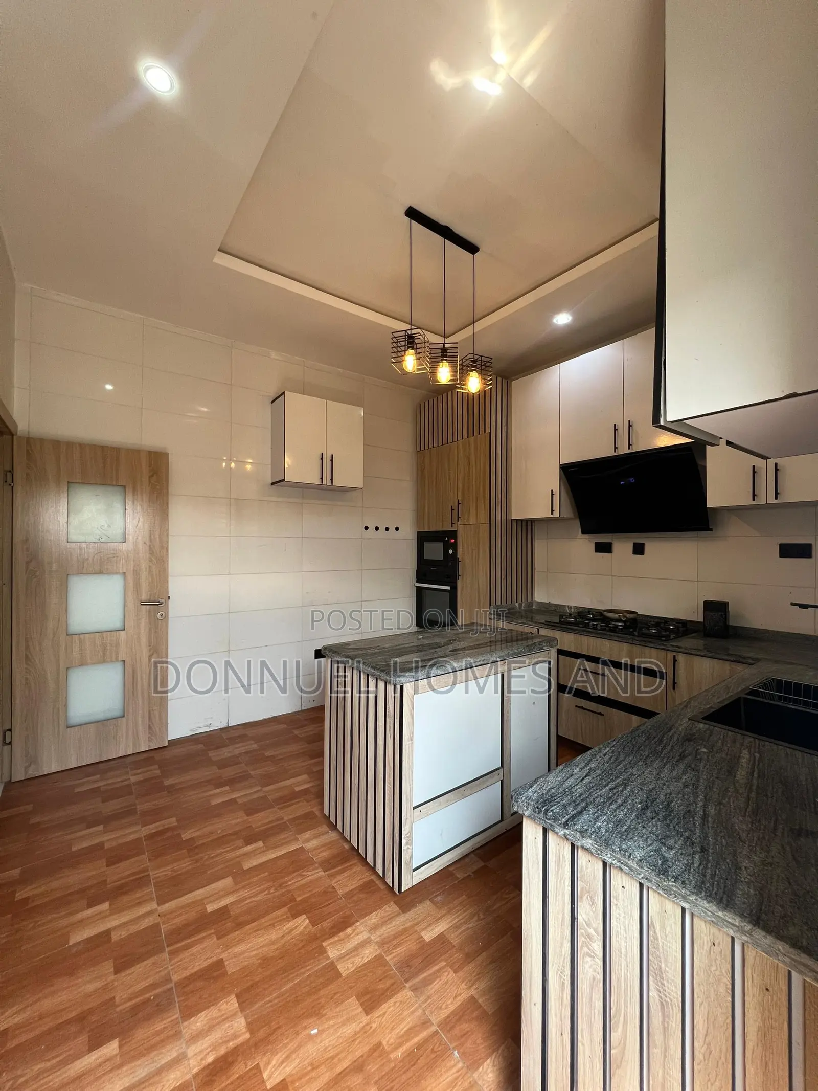 3bdrm Duplex in Lekki Expressway for rent