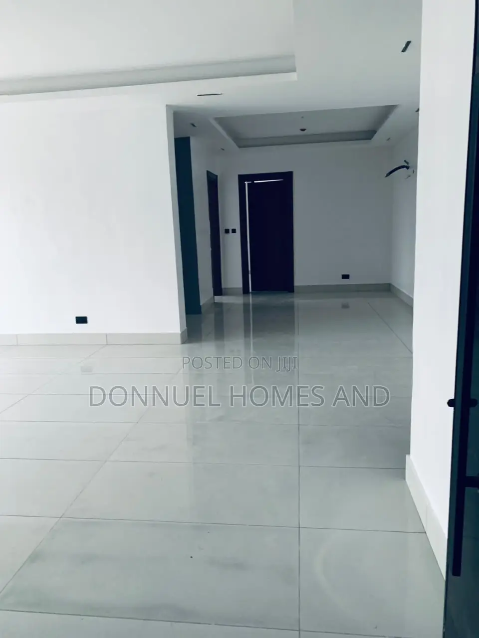 2bdrm Block of Flats in Ikate for sale
