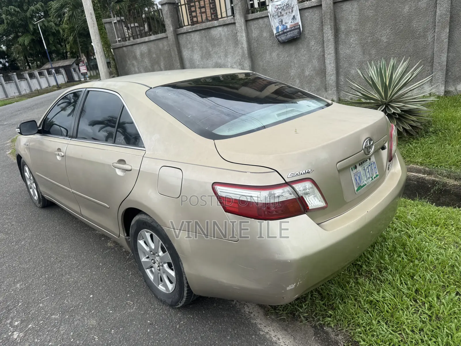 Toyota Camry Hybrid 2009 Gold