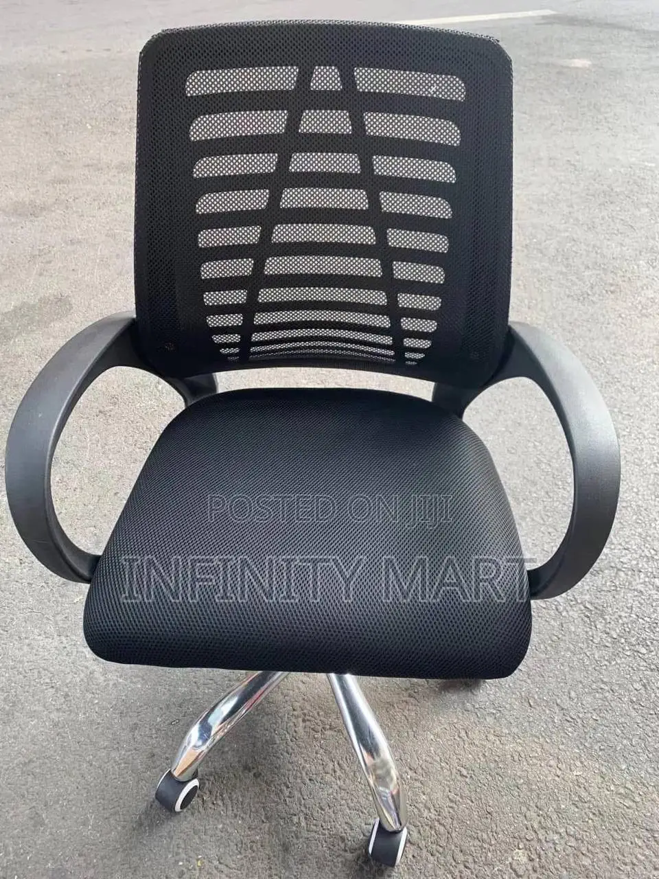 Modern Office Chair (Swivel Base)