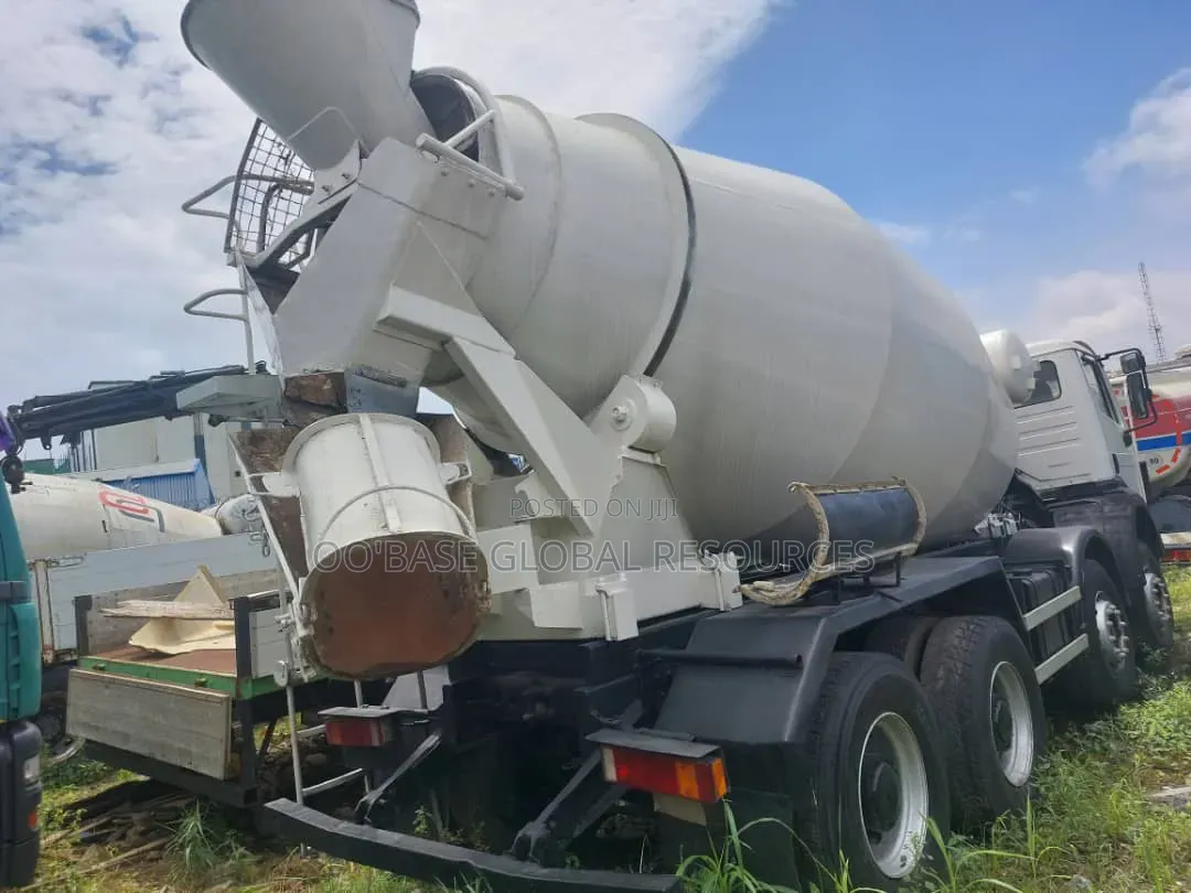 Mercedes Concrete Mixer Truck
