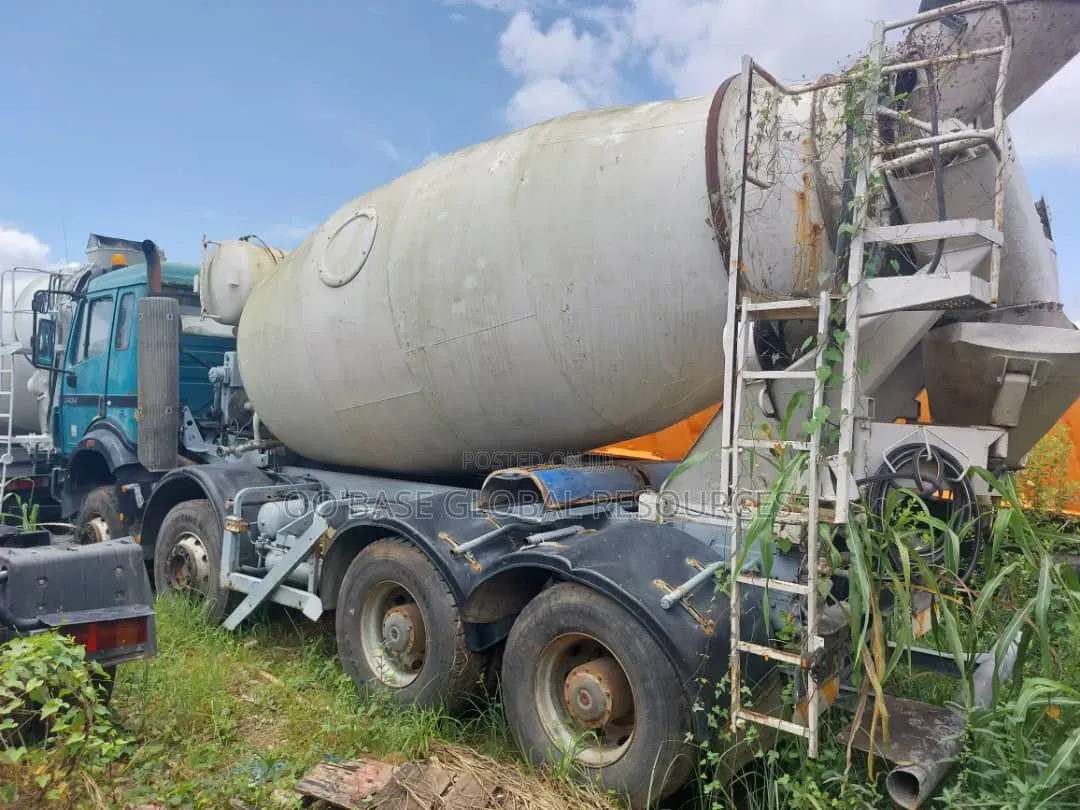 Mercedes Concrete Mixer Truck