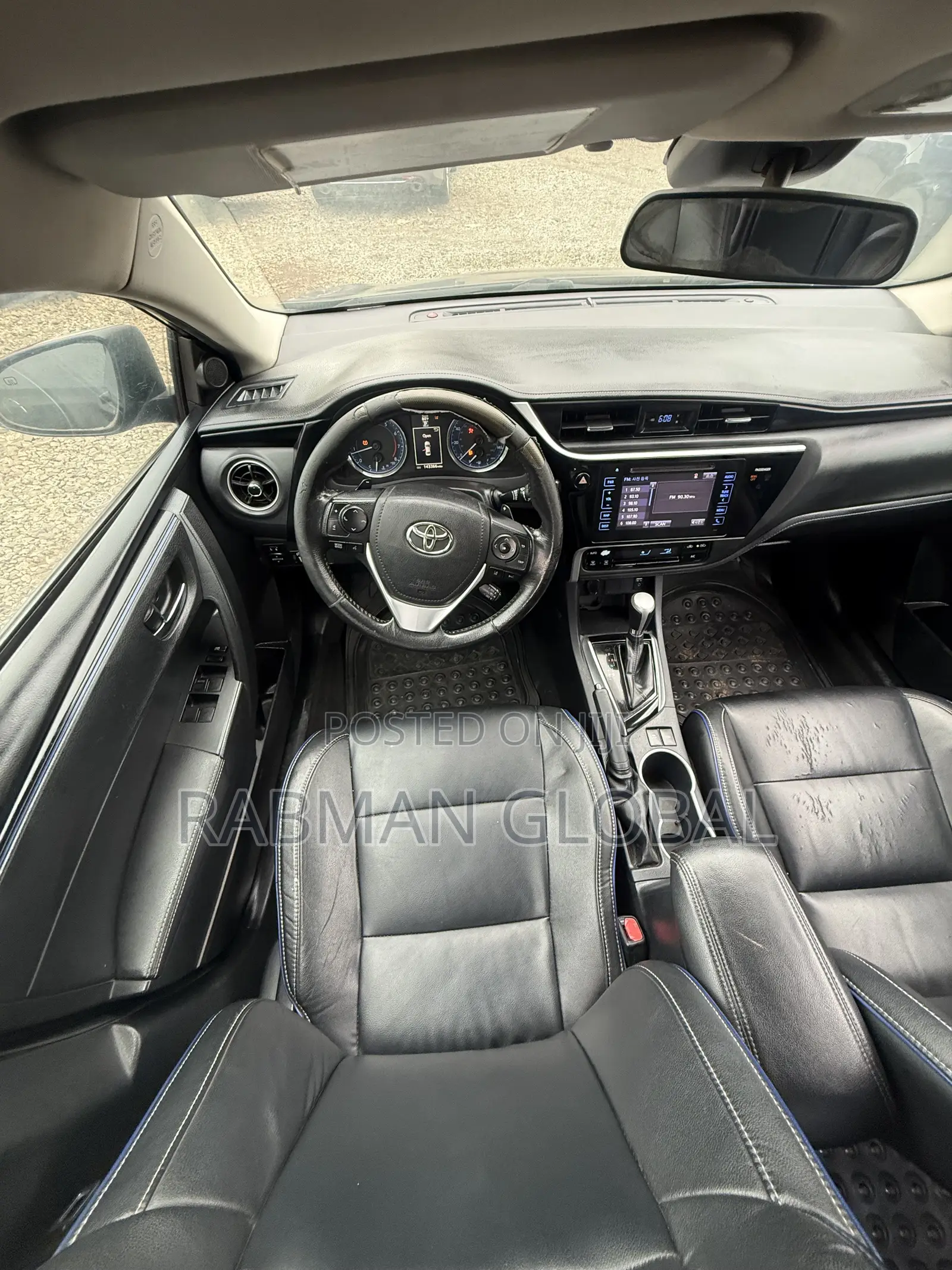 Toyota Corolla SE 4dr Sedan (1.8L 4cyl CVT) 2017 Gray