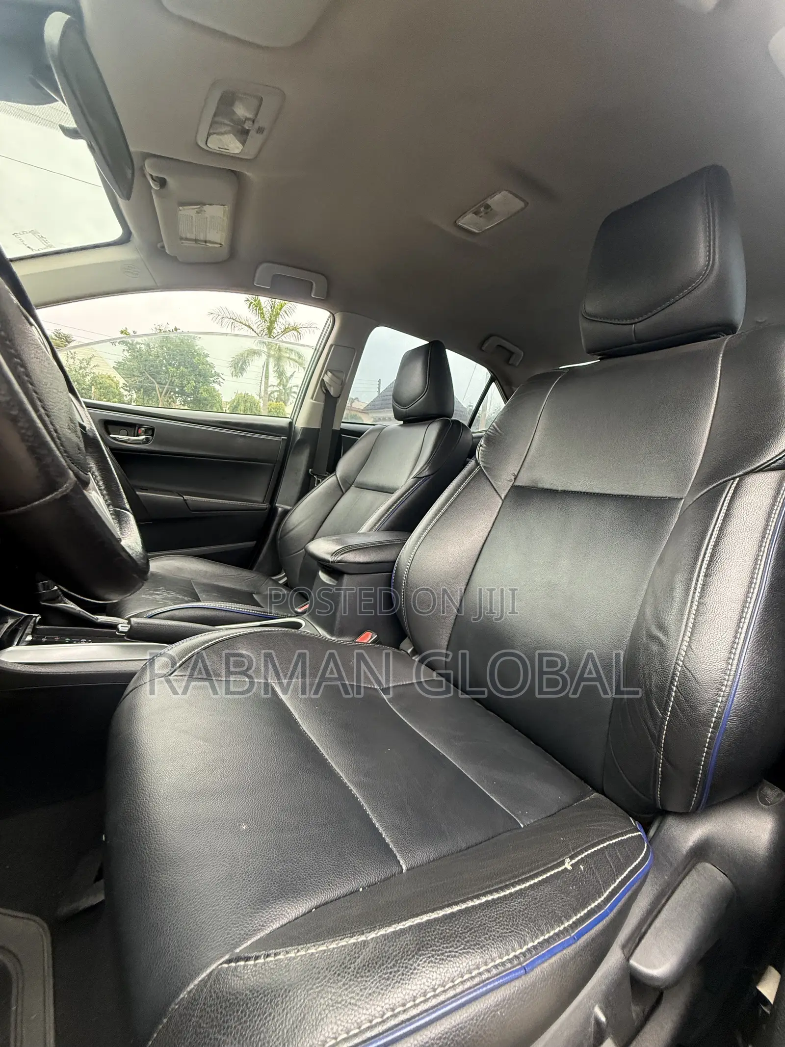 Toyota Corolla SE 4dr Sedan (1.8L 4cyl CVT) 2017 Gray