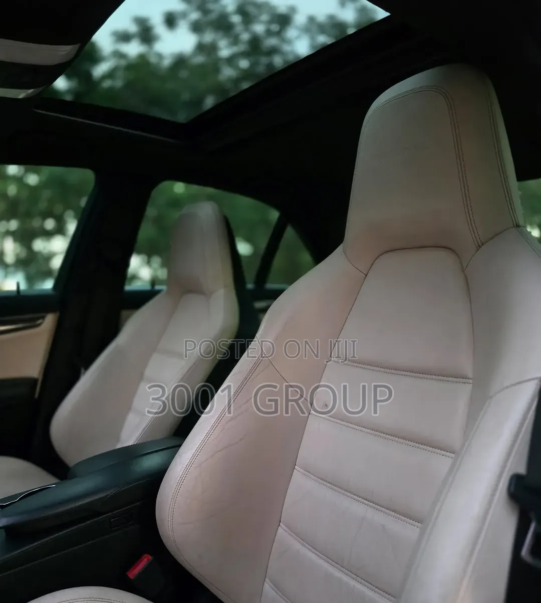 Mercedes-Benz C63 2013 White