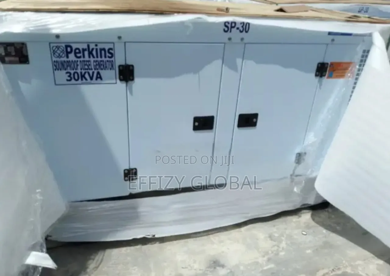 Heavy-Duty Perkins 30kva Soundproof Diesel Generator (England)