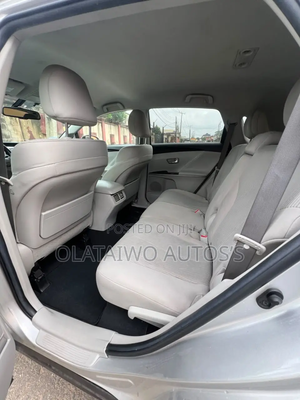 Toyota Venza AWD 2010 White