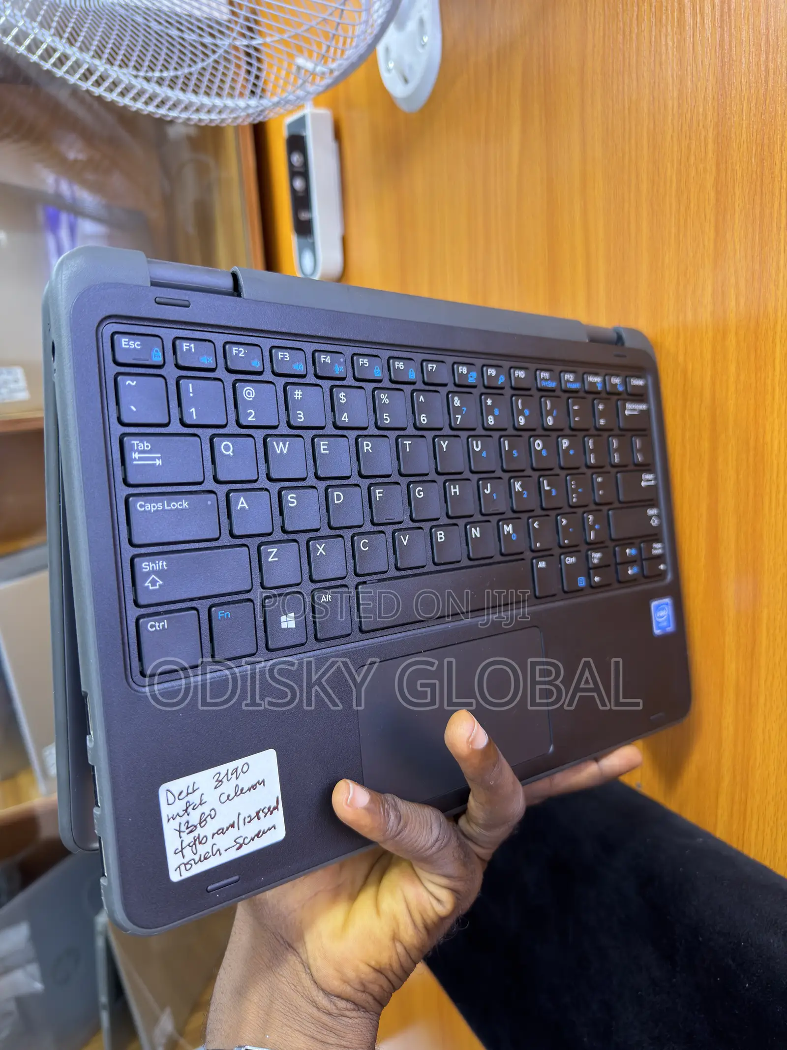 Laptop Dell Latitude 3190 2-in-1 4GB Intel Celeron SSD 128GB