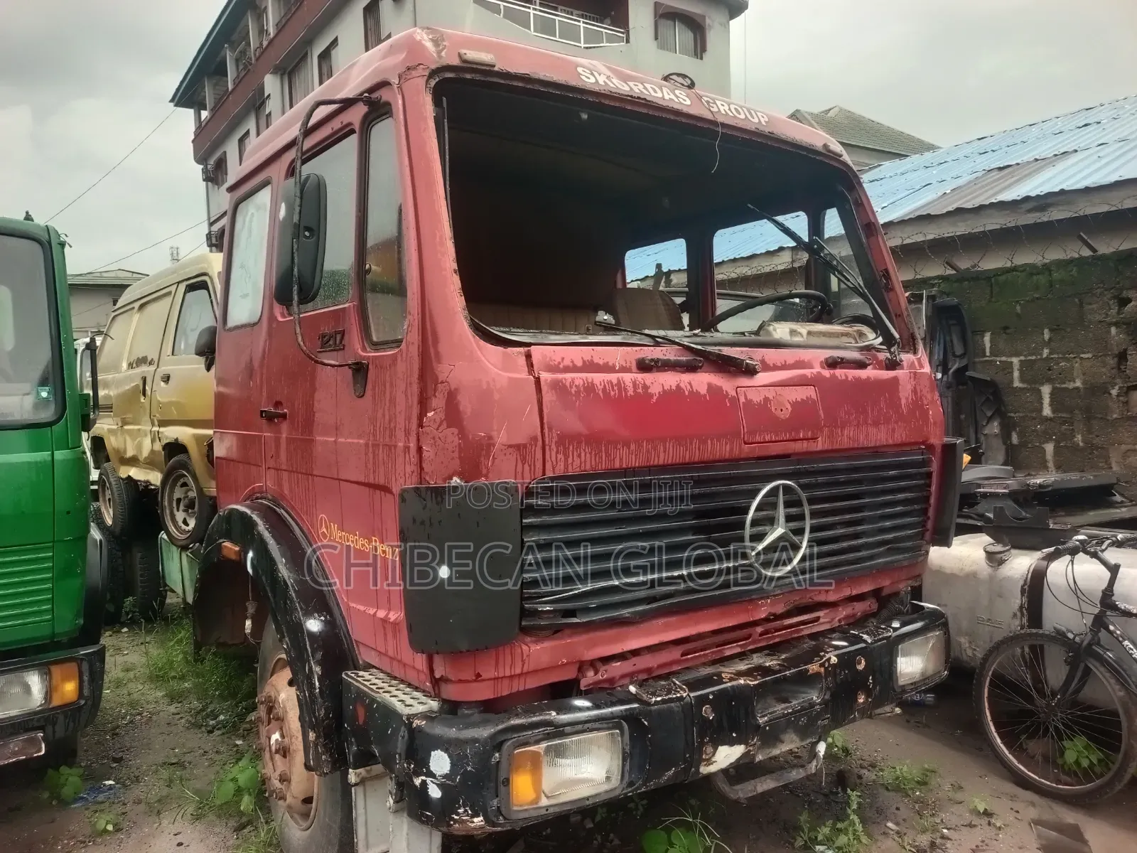 Mercedes Benz 1217 Truck (Cab and Chassis) Foreign Used