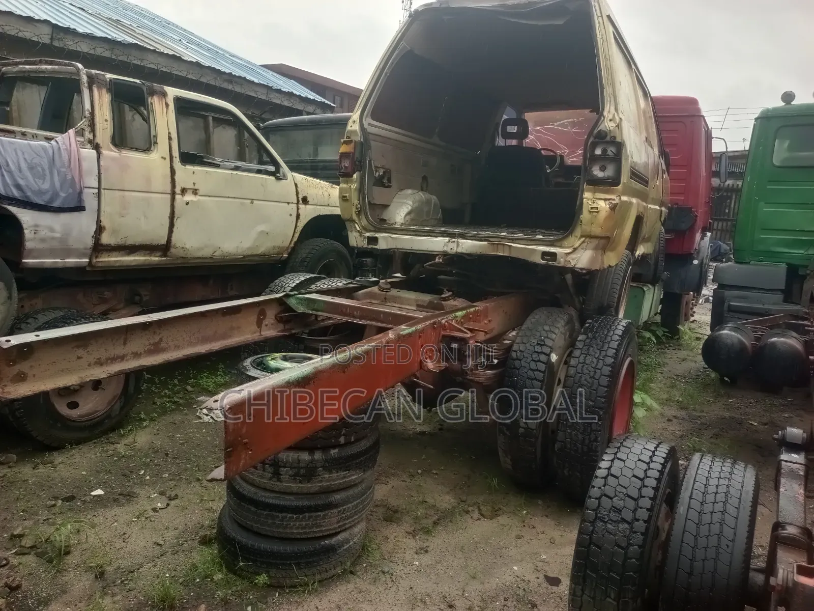 Mercedes Benz 1217 Truck (Cab and Chassis) Foreign Used