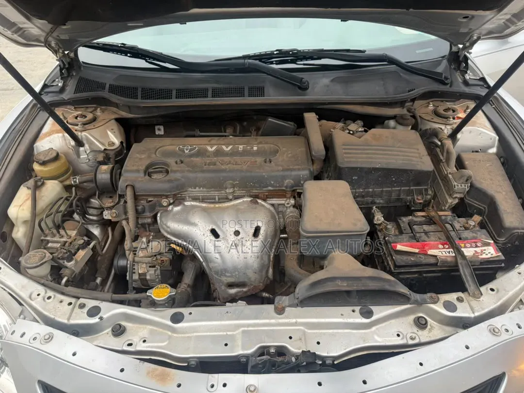 Toyota Camry 2009 Silver