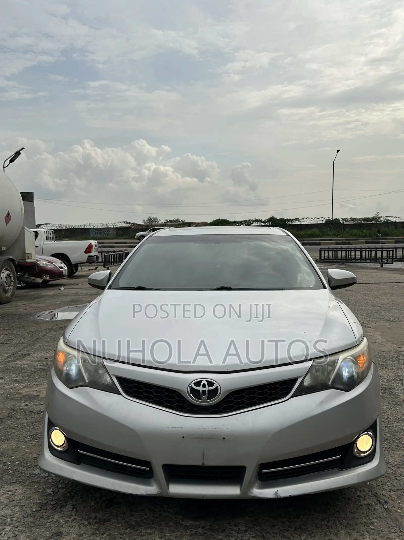 Toyota Camry 2012 Silver
