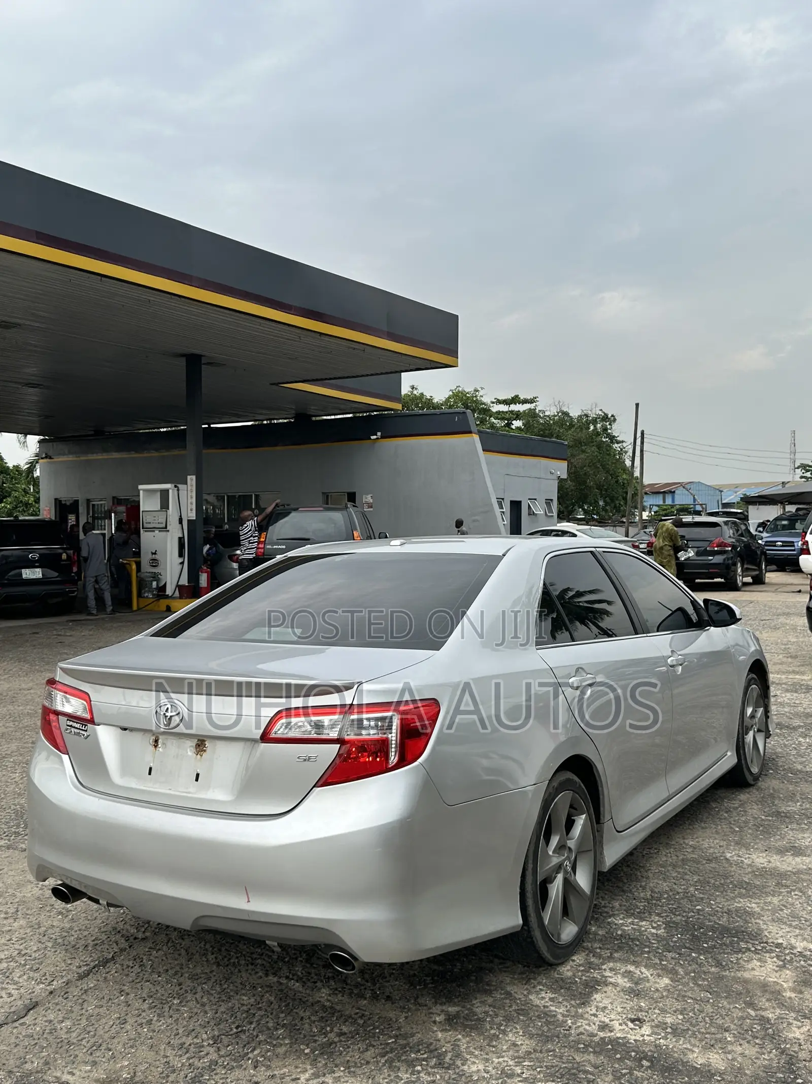 Toyota Camry 2012 Silver
