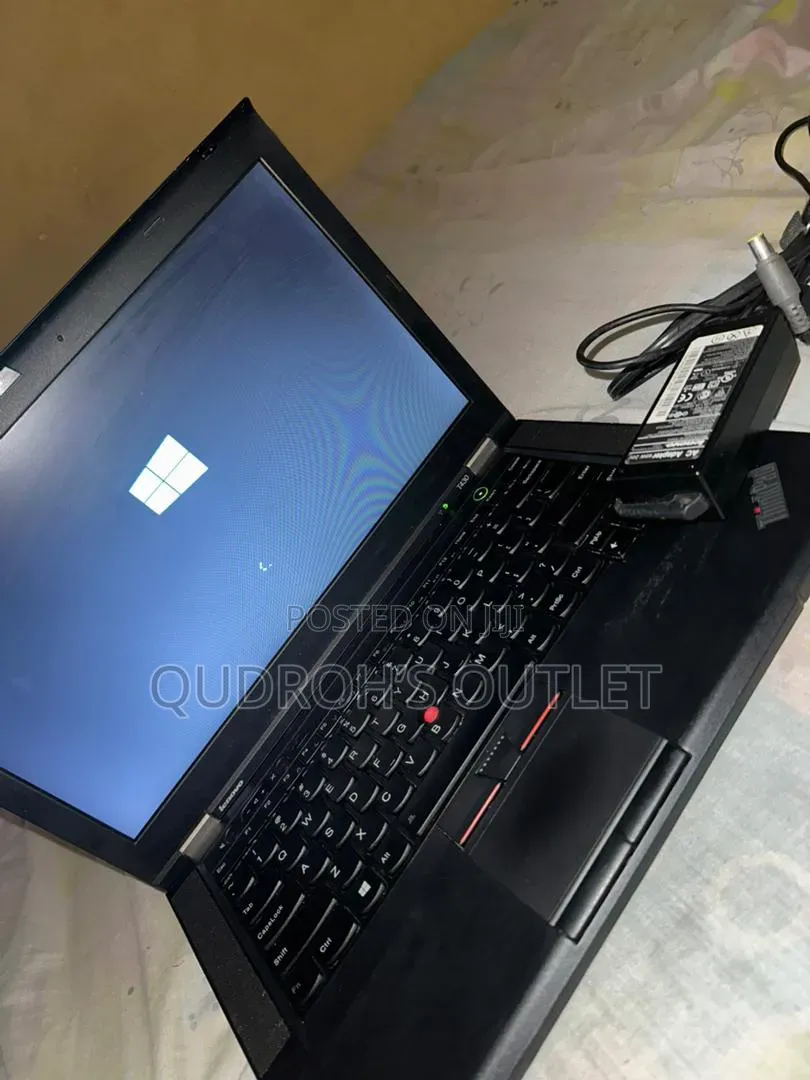 Laptop Lenovo ThinkPad T430 4GB Intel Core i5 HDD 500GB