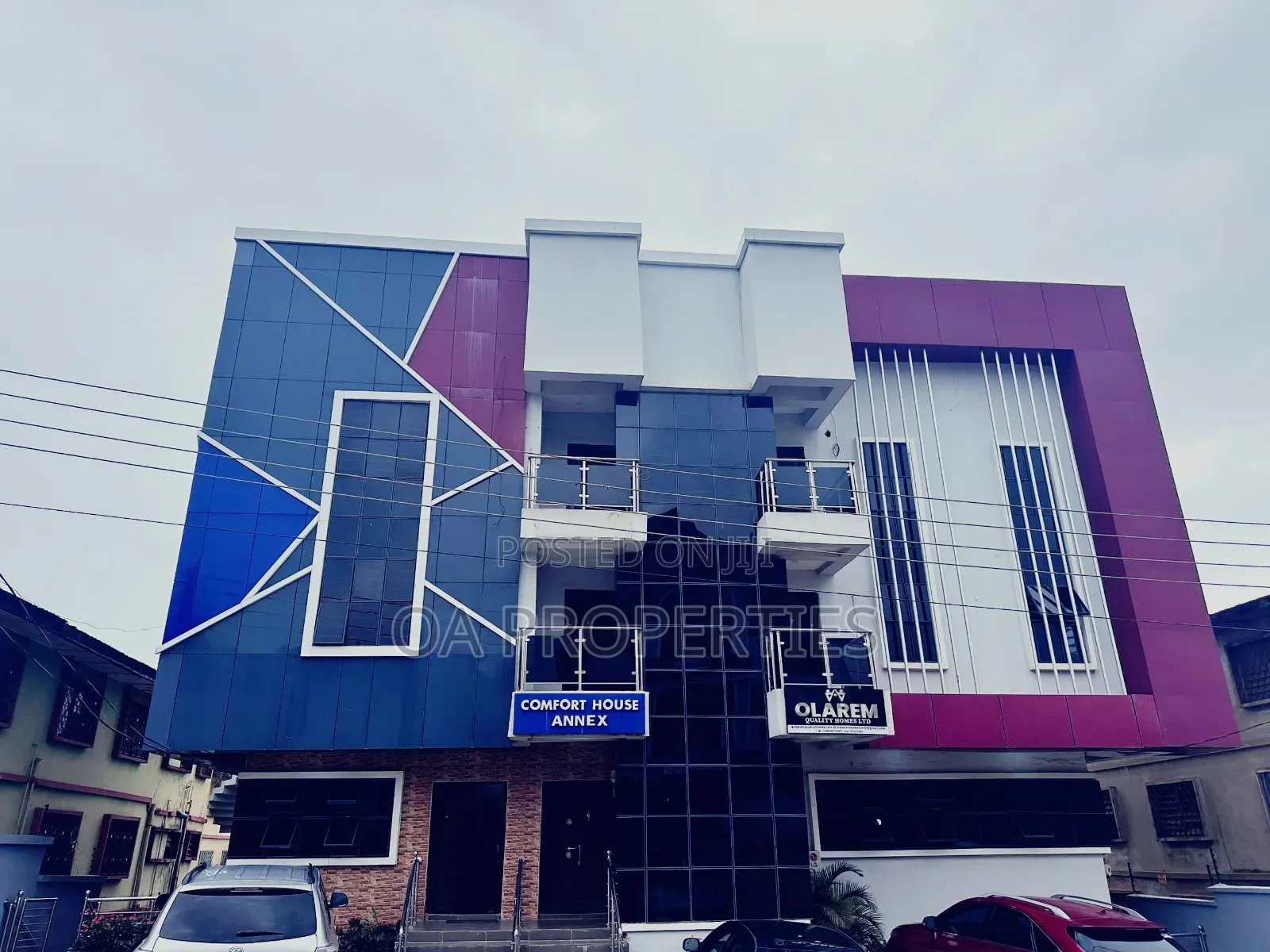 3bedrooms Office Space for a Corporate Office to Let at Mokola, Ibadan.