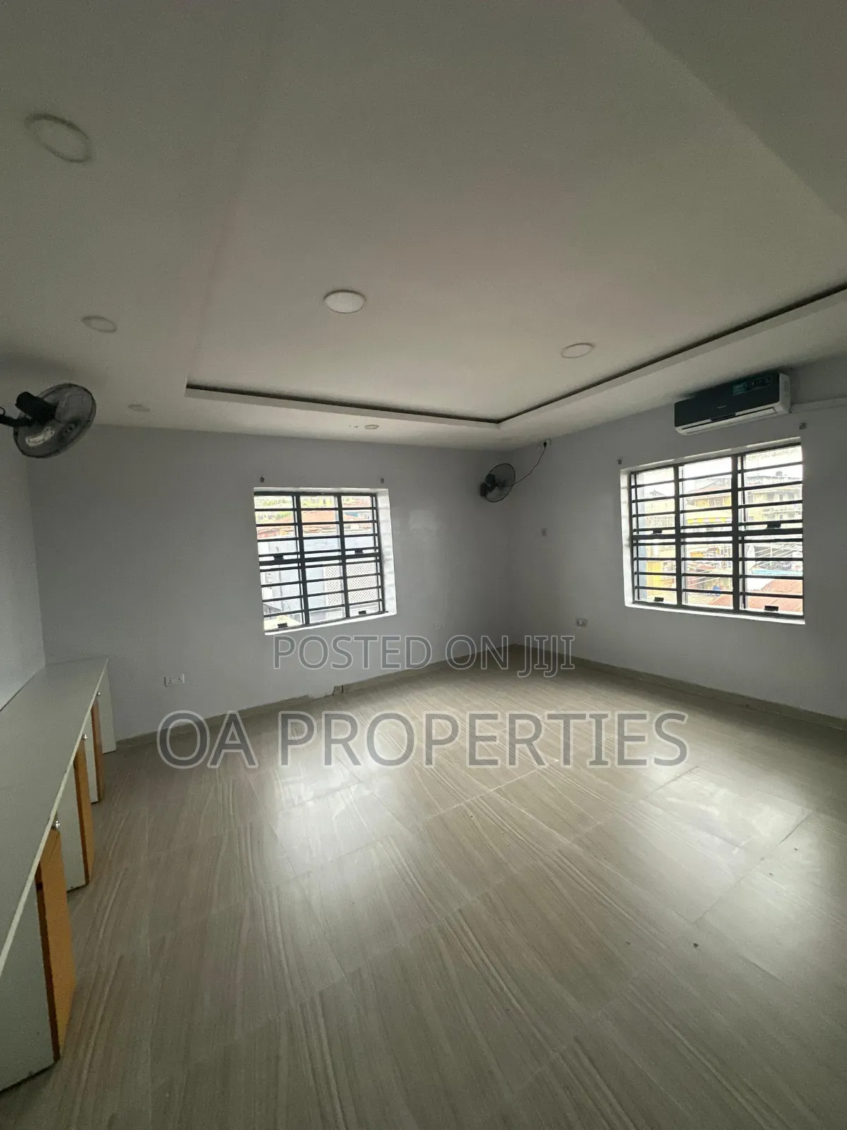 3bedrooms Office Space for a Corporate Office to Let at Mokola, Ibadan.