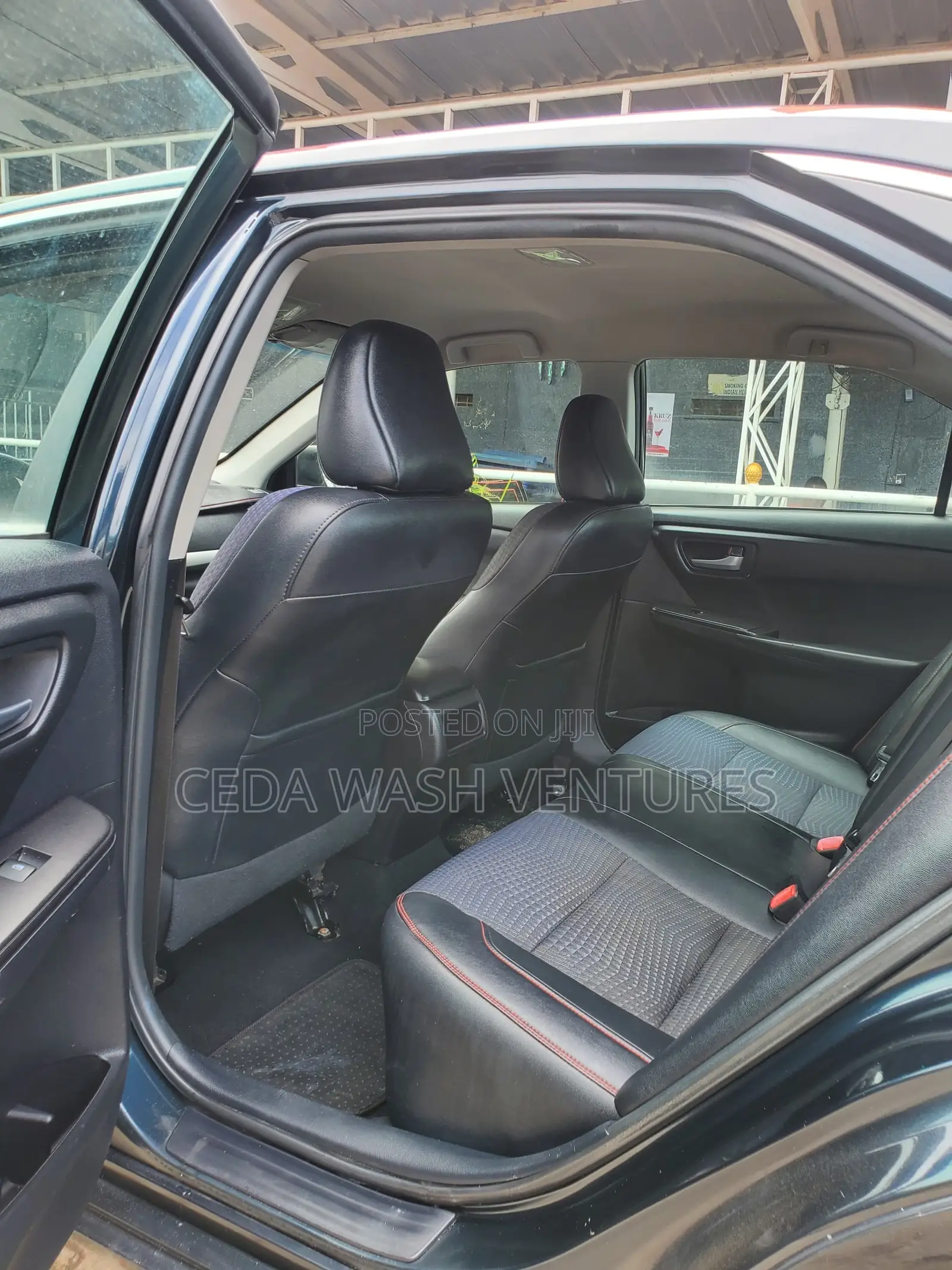 Toyota Camry SE 4dr Sedan (2.5L 4cyl 6A) 2015 Blue