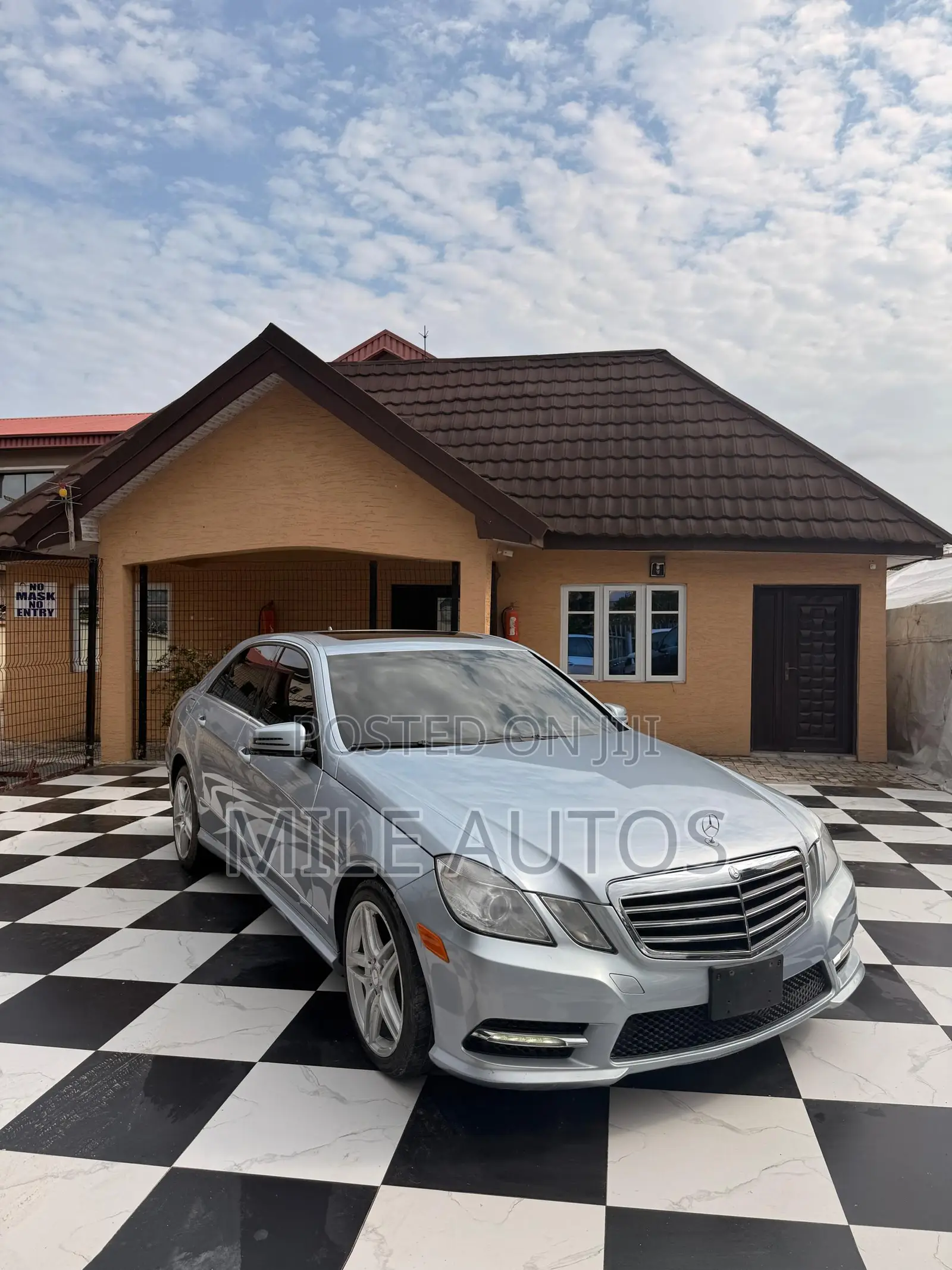 Mercedes-Benz E350 Base 4Matic Sedan AWD (3.5L 6cyl 7A) 2013 Blue
