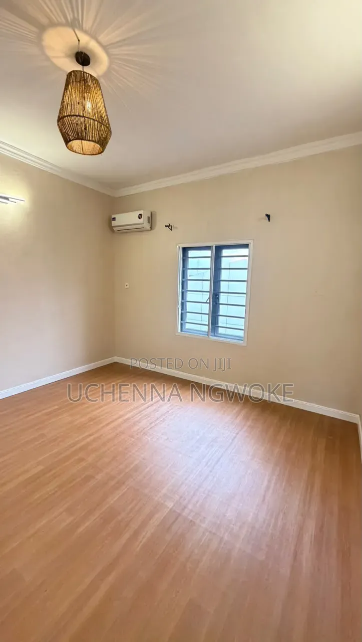 Vernyl Armstrong Carpet