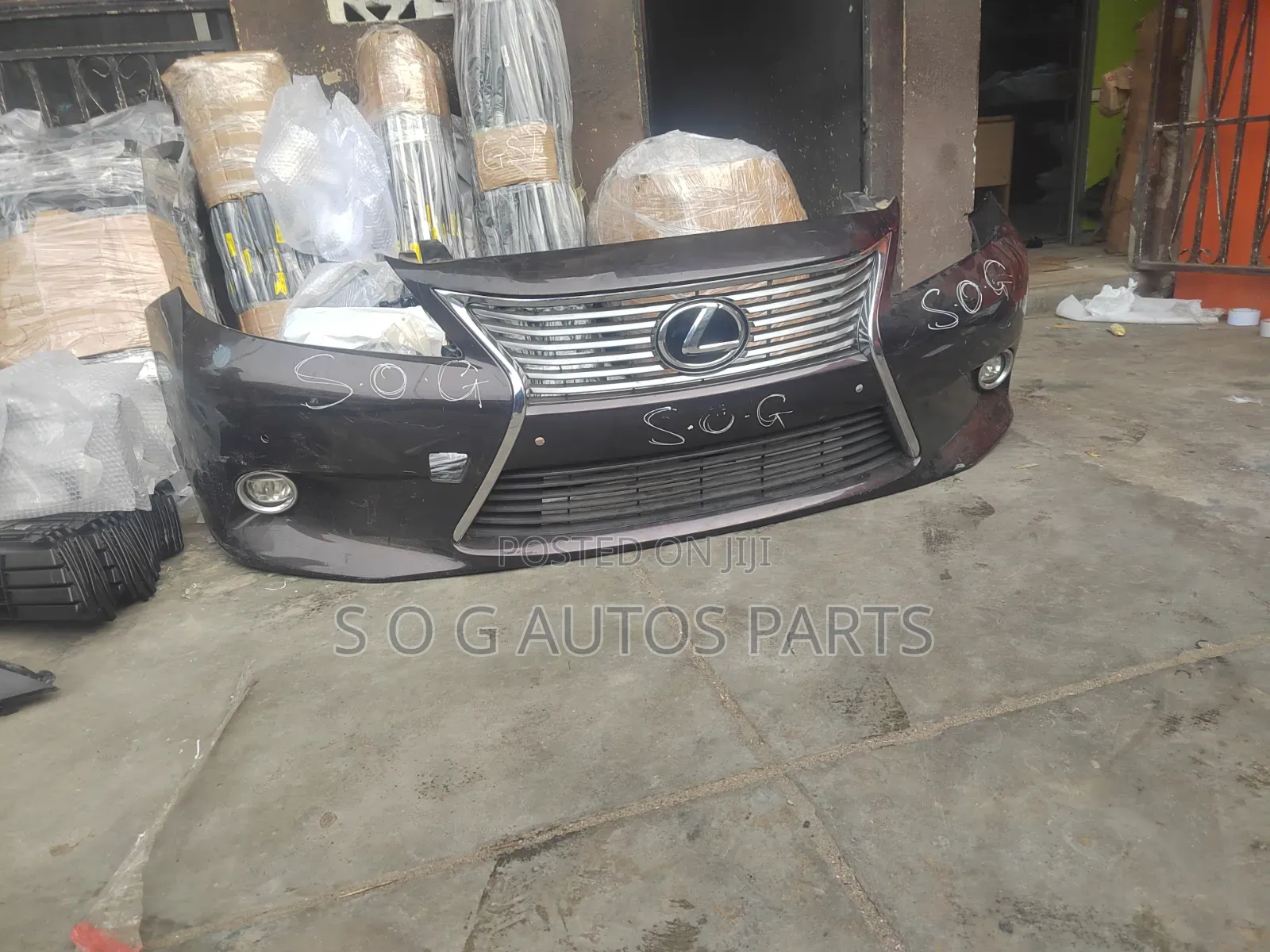 Complete Front Bumper Es350 2014