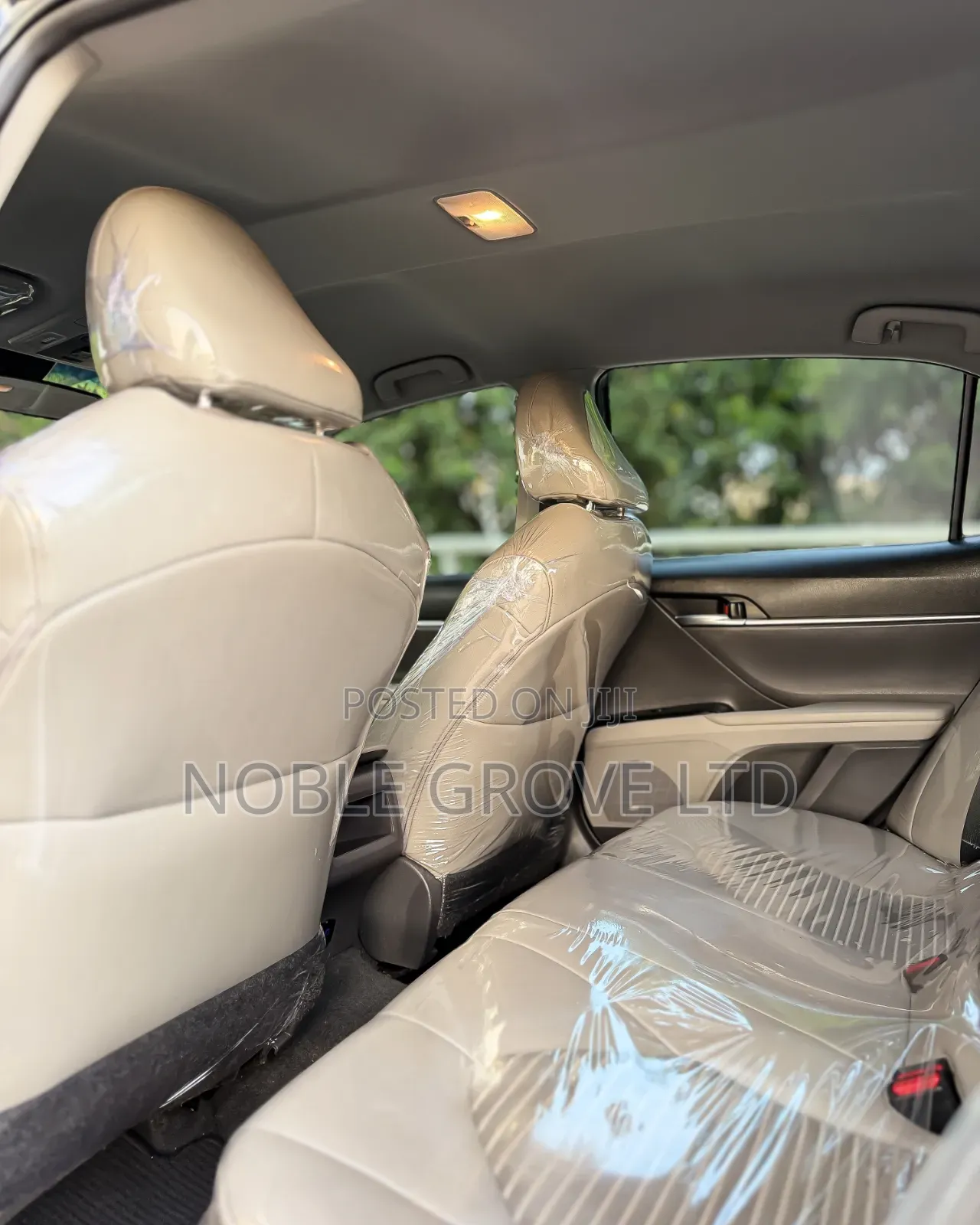 Toyota Camry SE FWD (2.5L 4cyl 8AM) 2018 Black