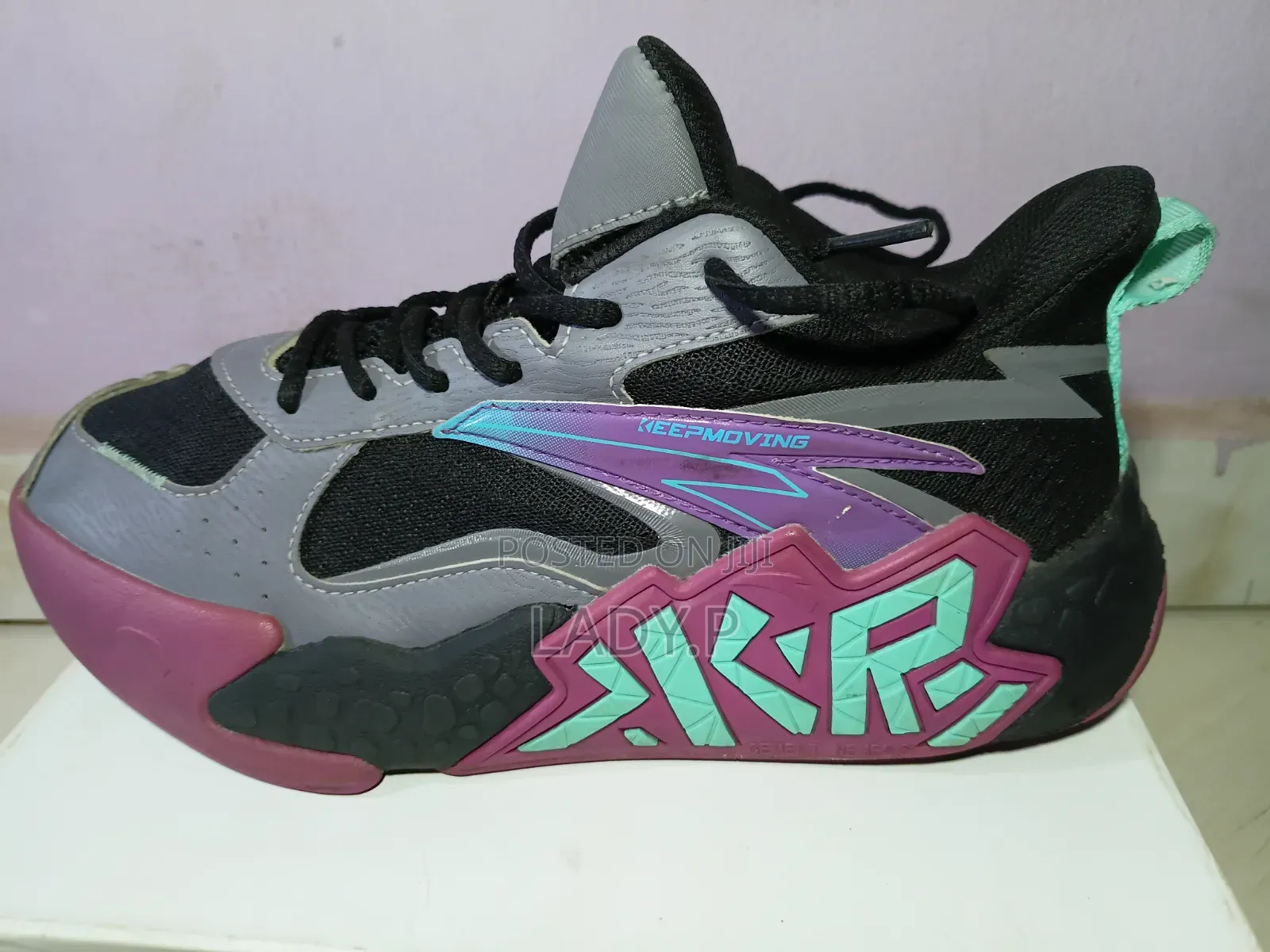 Anta Basketball Shoes-Size 40