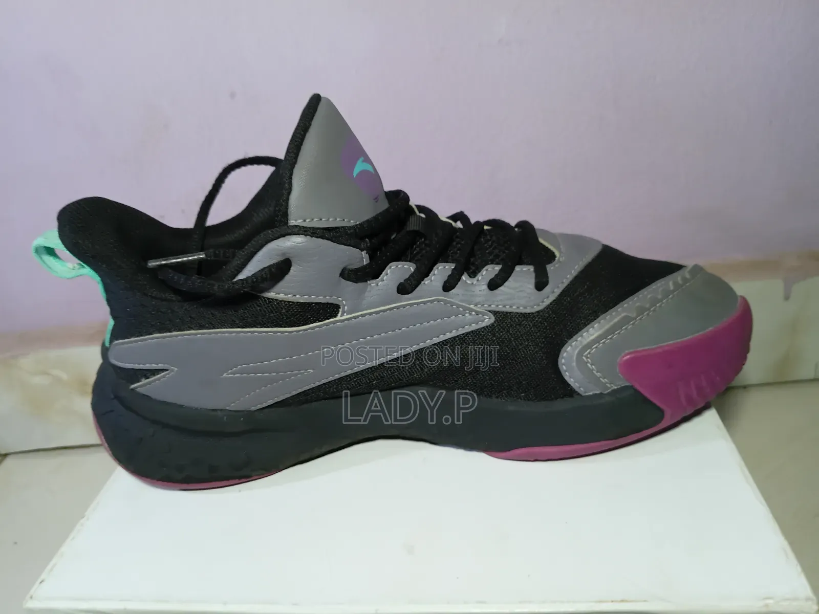 Anta Basketball Shoes-Size 40