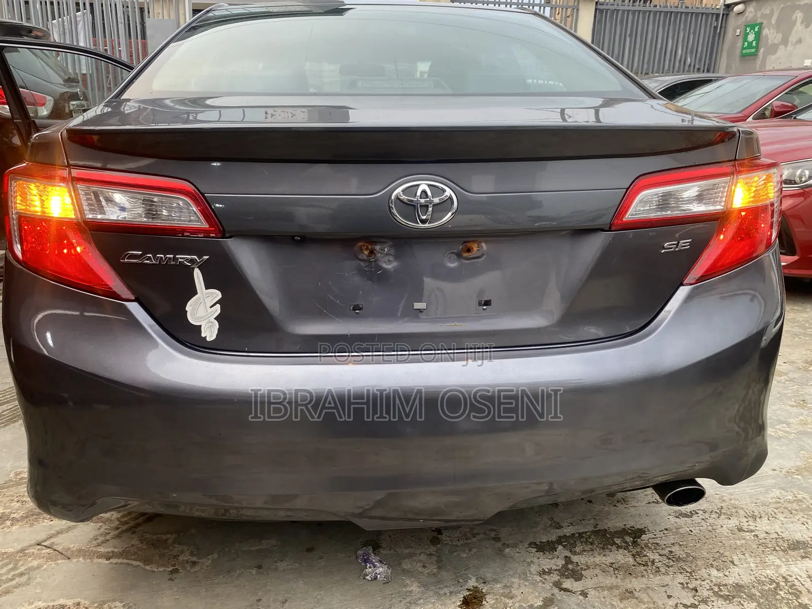 Toyota Camry SE Sport 4dr Sedan w/Prod. End 11/13 (2.5L 4cyl 6A) 2014
