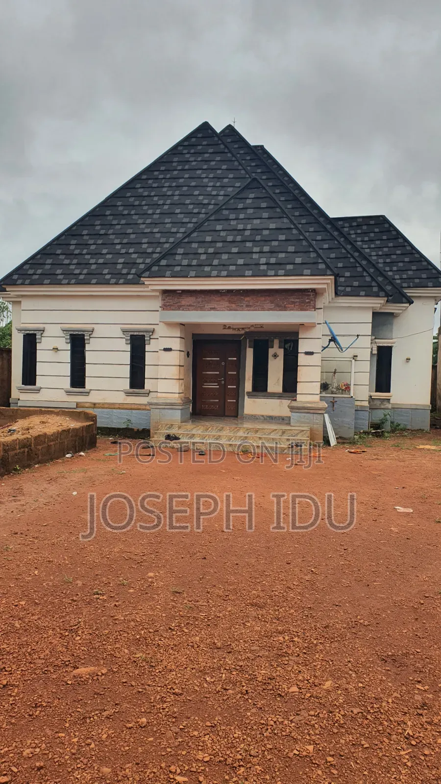 3bdrm Bungalow in Edem Road, Enugu for sale