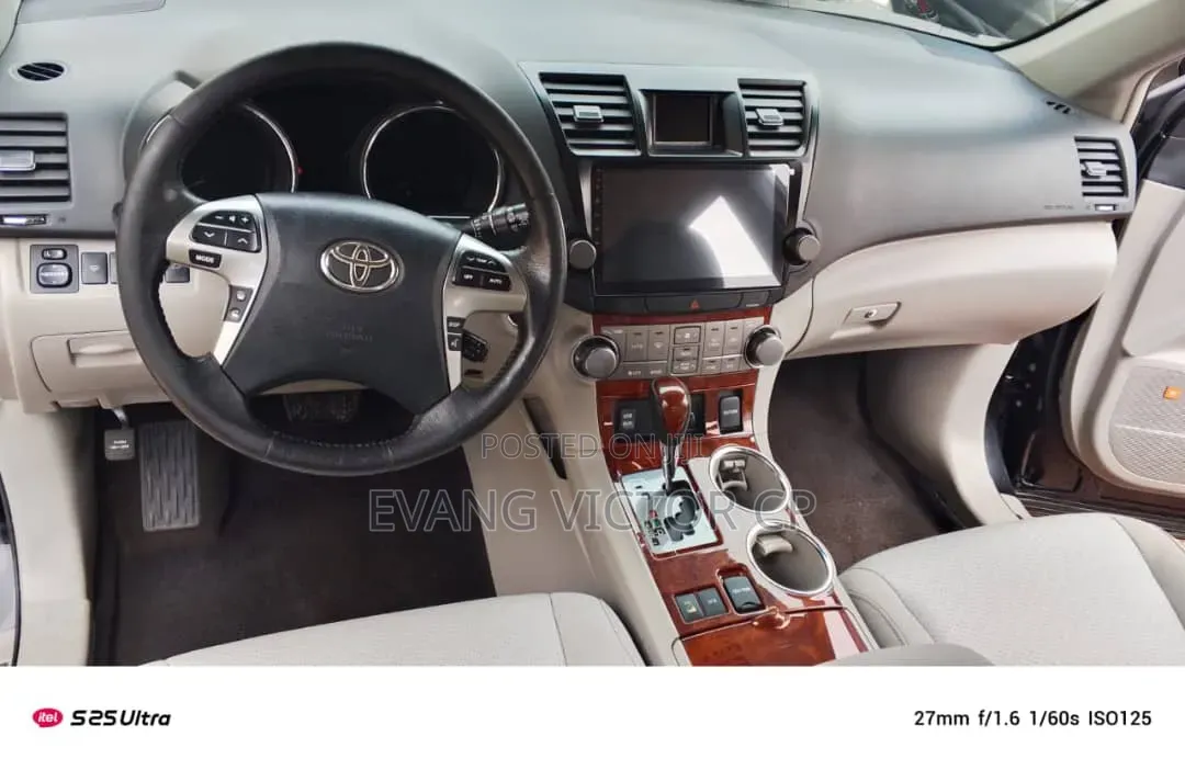 Toyota Highlander Limited 3.5L 2WD 2013 Black