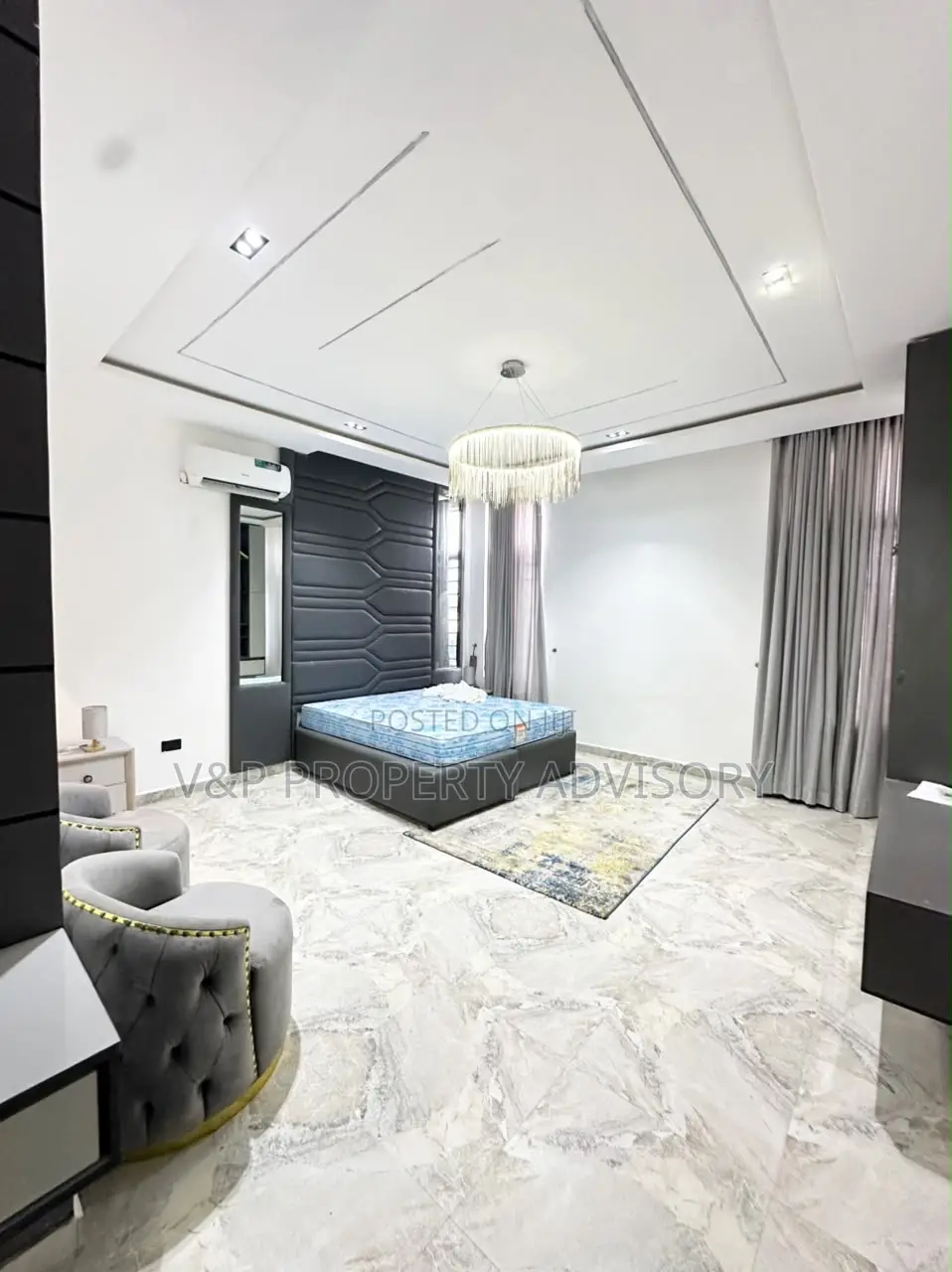 5bdrm Duplex in Idado for rent