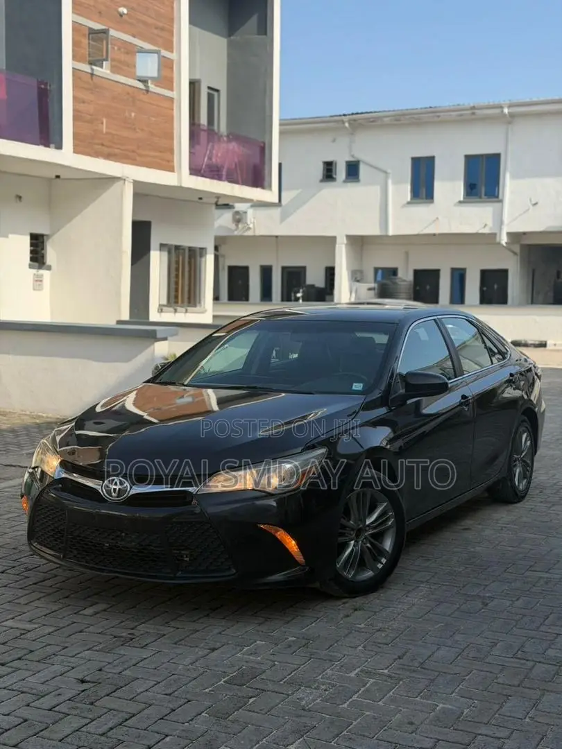 Toyota Camry SE 4dr Sedan (2.5L 4cyl 6A) 2015 Black