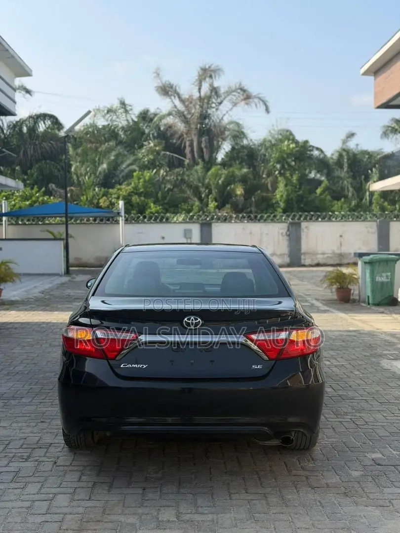 Toyota Camry SE 4dr Sedan (2.5L 4cyl 6A) 2015 Black